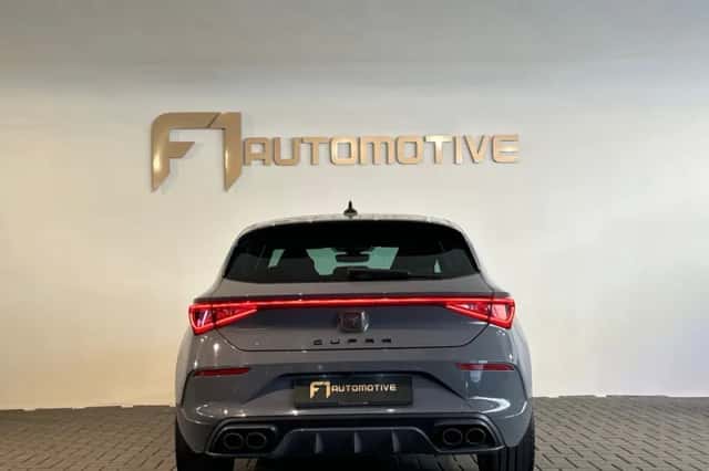 CUPRA Leon (2022) thumbnail 11