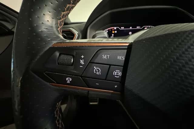CUPRA Leon (2022) thumbnail 14