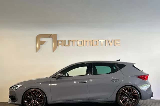 CUPRA Leon (2022) thumbnail 10