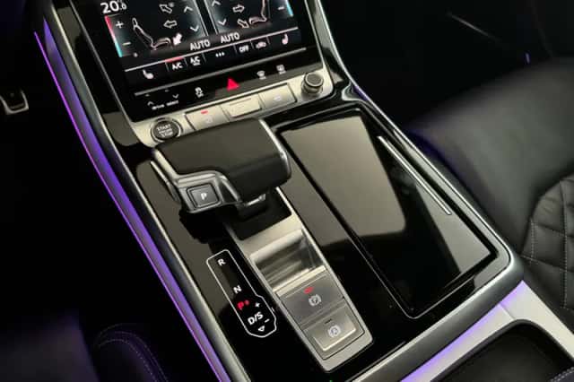 Audi Q8 (2021) thumbnail 17