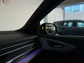 Audi Q8 (2021) thumbnail 24
