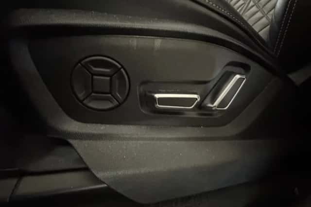 Audi Q8 (2021) thumbnail 28