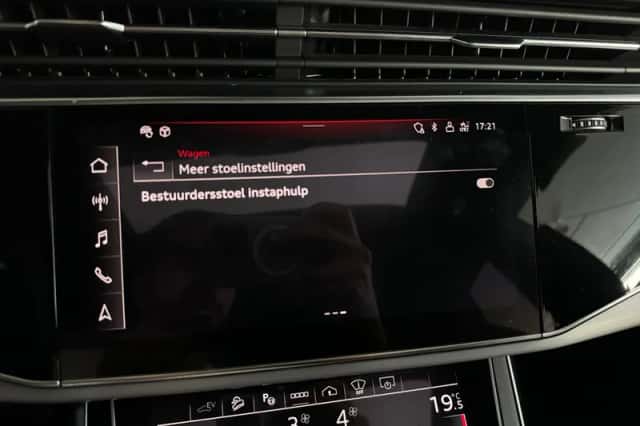 Audi Q8 (2021) thumbnail 41