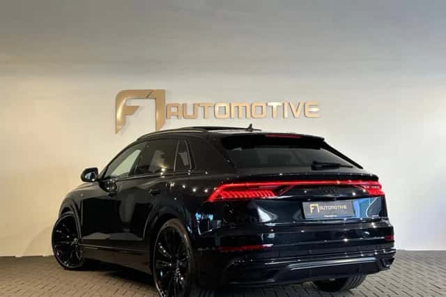 Audi Q8 (2021) thumbnail 8