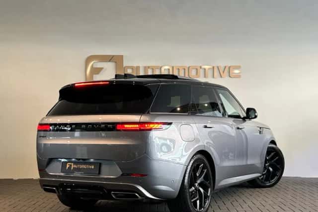Land Rover Range Rover Sport (2025) thumbnail 3