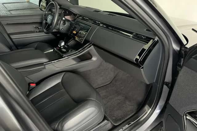 Land Rover Range Rover Sport (2025) thumbnail 42