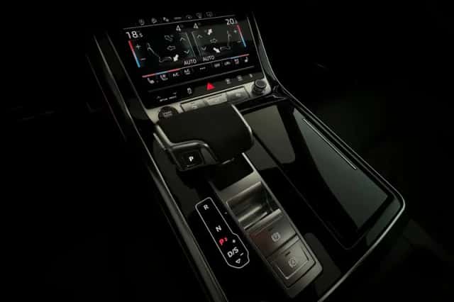 Audi RSQ8 (2021) thumbnail 17