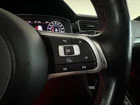 Volkswagen Golf (2017) thumbnail 15