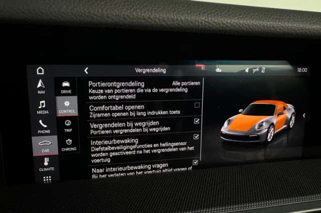 Porsche 911 (2020) thumbnail 29