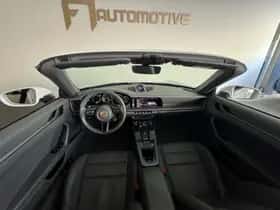 Porsche 911 (2020) thumbnail 4