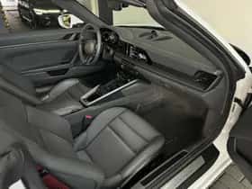 Porsche 911 (2020) thumbnail 32
