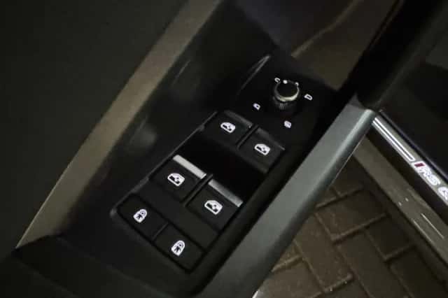 Audi RSQ3 (2022) thumbnail 18