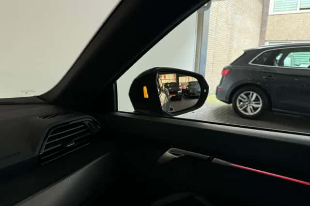 Audi RSQ3 (2022) thumbnail 23
