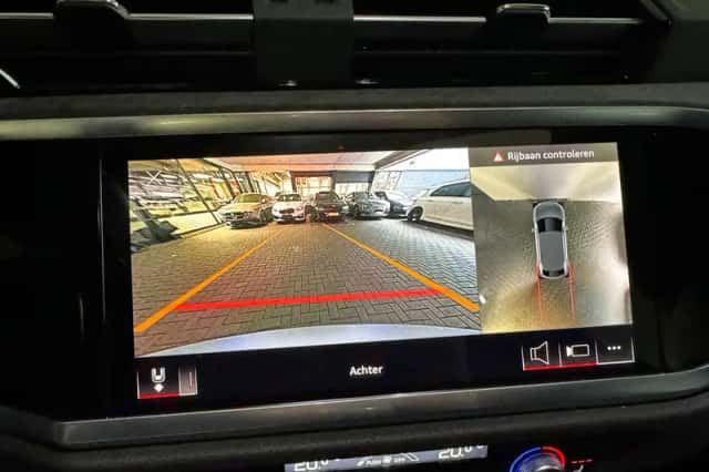 Audi RSQ3 (2022) thumbnail 24