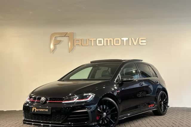 Volkswagen Golf (2019) thumbnail 1
