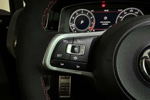 Volkswagen Golf (2019) thumbnail 15