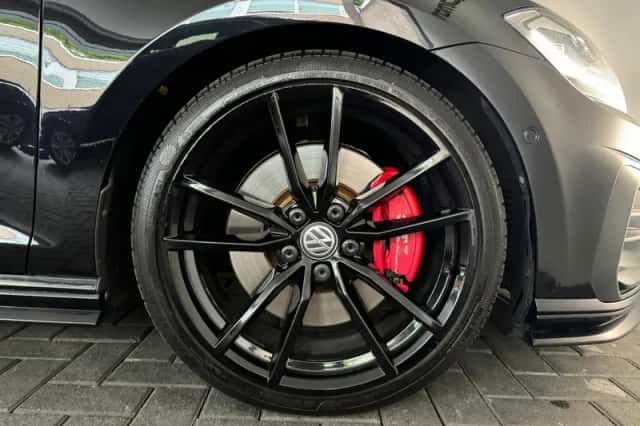 Volkswagen Golf (2019) thumbnail 23