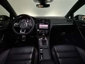 Volkswagen Golf (2019) thumbnail 4