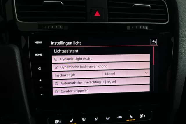 Volkswagen Golf (2019) thumbnail 33
