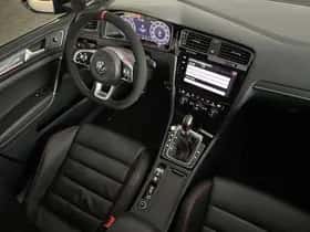 Volkswagen Golf (2019) thumbnail 39