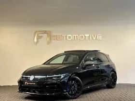 Volkswagen Golf (2025)