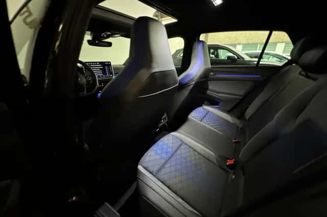 Volkswagen Golf (2025) thumbnail 18
