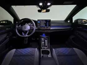 Volkswagen Golf (2025) thumbnail 4