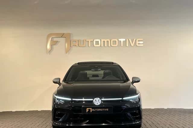 Volkswagen Golf (2025) thumbnail 9