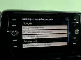 Volkswagen T-Roc (2022) thumbnail 27