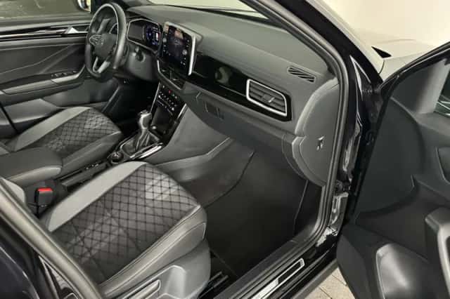 Volkswagen T-Roc (2022) thumbnail 34