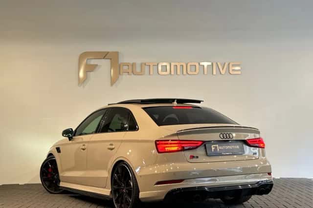 Audi S3 (2018) thumbnail 8