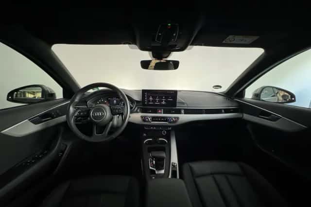 Audi A4 (2019) thumbnail 4