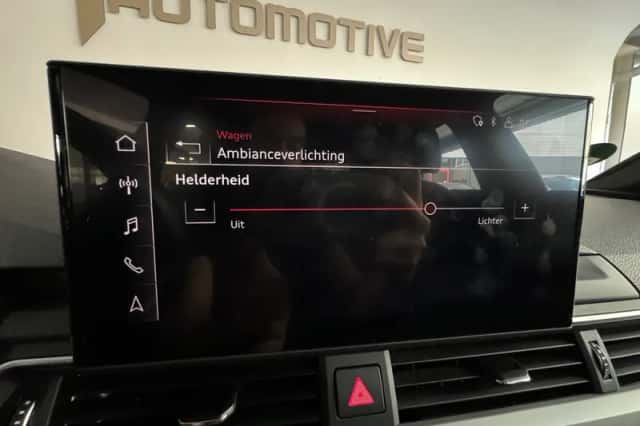 Audi A4 (2019) thumbnail 33