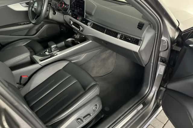 Audi A4 (2019) thumbnail 38