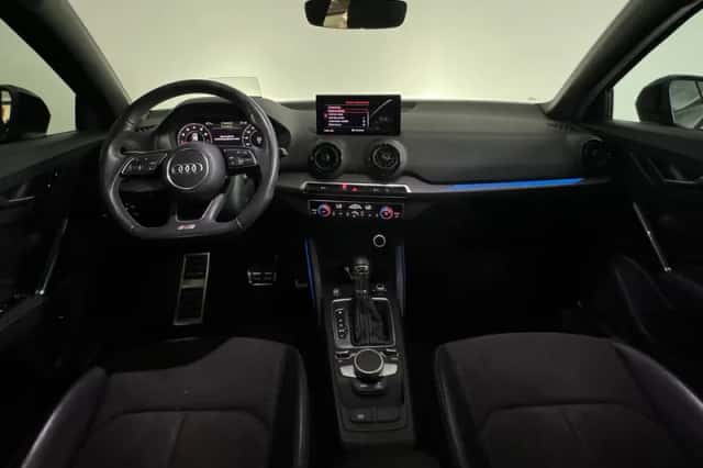 Audi Q2 (2017) thumbnail 4