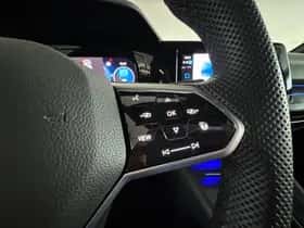 Volkswagen Golf (2021) thumbnail 15