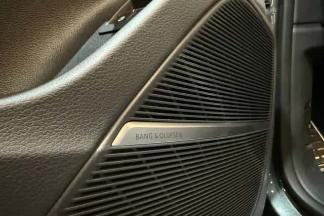 Audi Q8 (2025) thumbnail 22