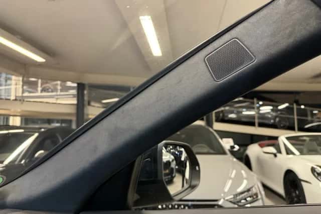 Audi Q8 (2025) thumbnail 24