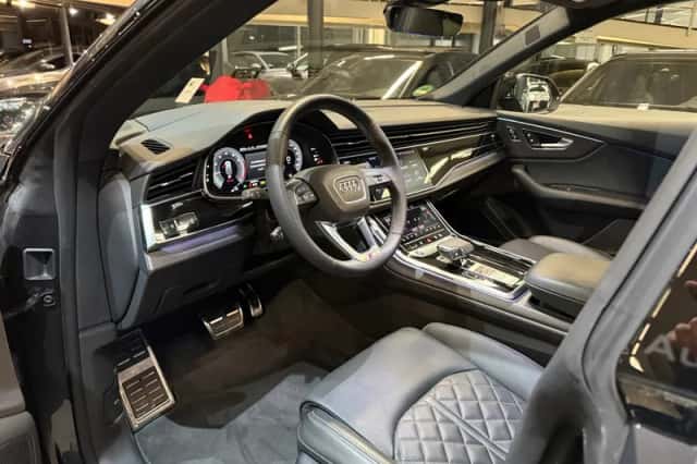Audi Q8 (2025) thumbnail 5
