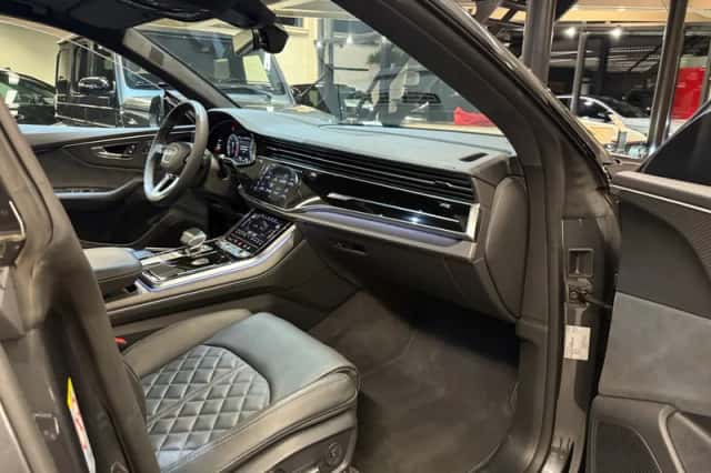 Audi Q8 (2025) thumbnail 53