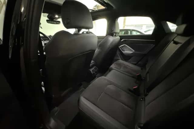 Audi Q3 (2021) thumbnail 13