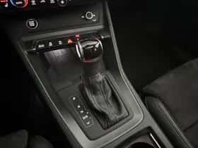 Audi Q3 (2021) thumbnail 16