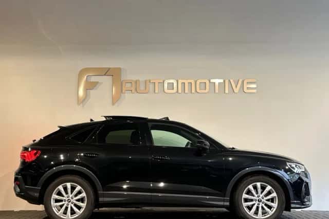 Audi Q3 (2021) thumbnail 10