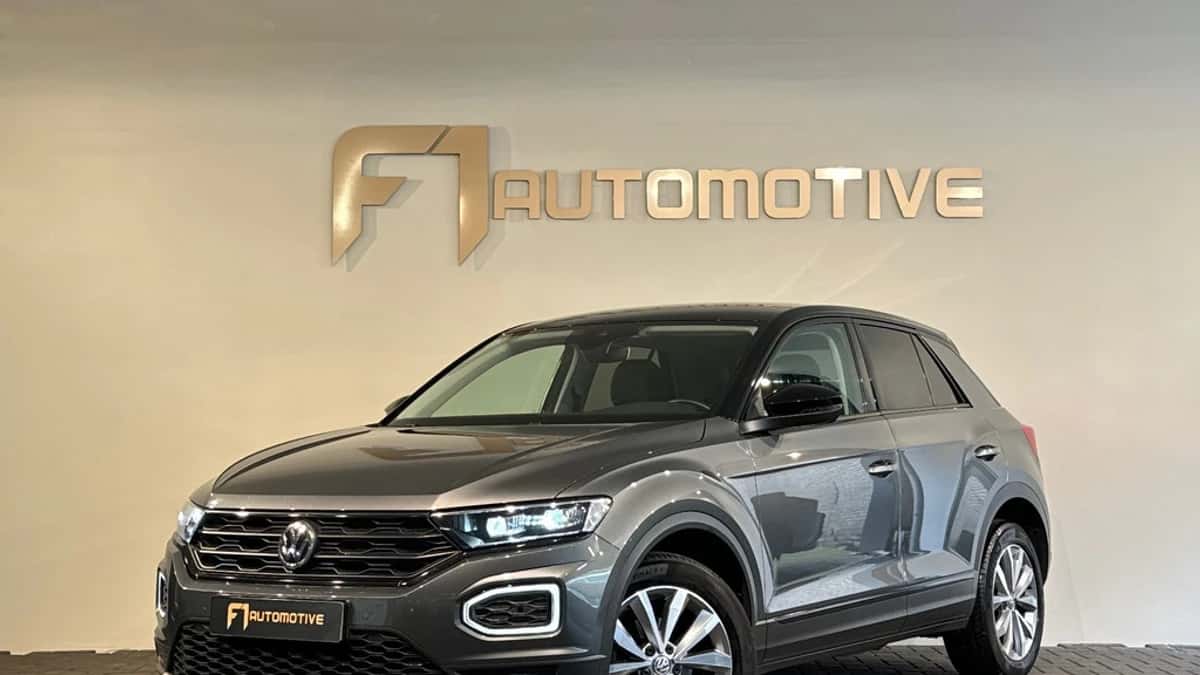 Volkswagen T-Roc (2019) — foto 1