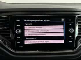 Volkswagen T-Roc (2019) thumbnail 26
