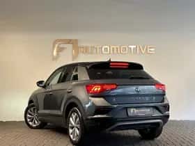 Volkswagen T-Roc (2019) thumbnail 8