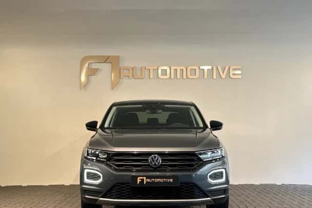 Volkswagen T-Roc (2019) thumbnail 9