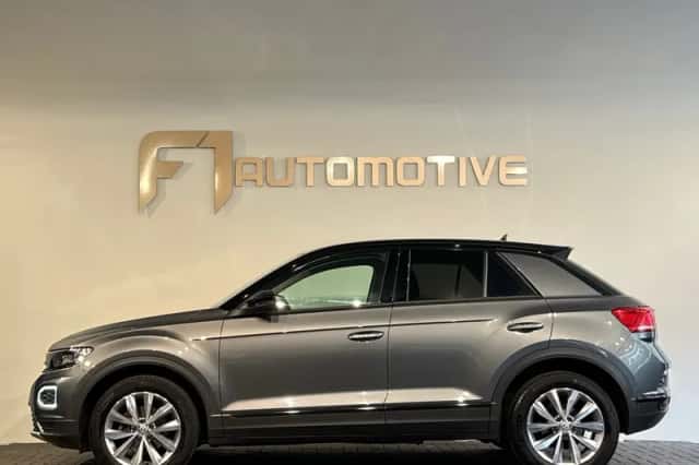 Volkswagen T-Roc (2019) thumbnail 10