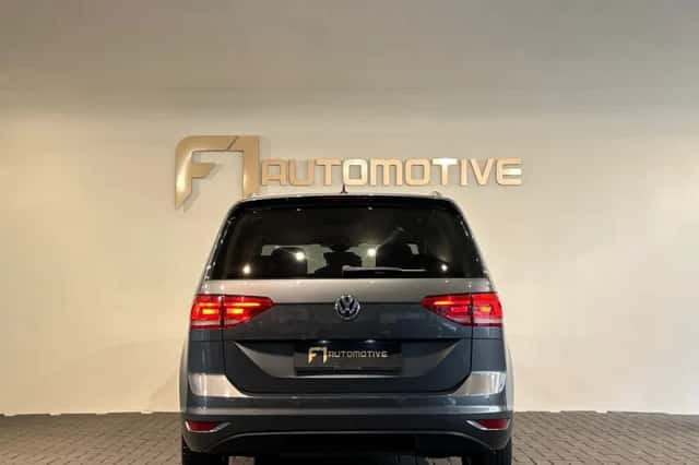 Volkswagen Touran (2019) thumbnail 11