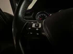 Volkswagen Touran (2019) thumbnail 15